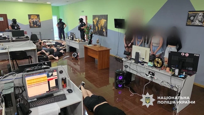 Ukrainian police raid at a fraudulent call center Ukraine fraudulent call centers